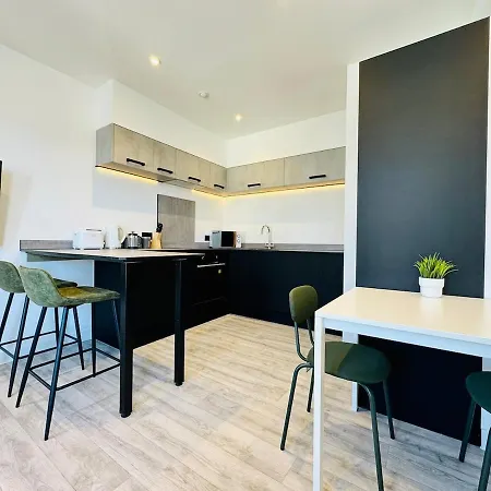 Central Bournemouth - 2-Bedroom - 4 Guests - Prime Spot-2